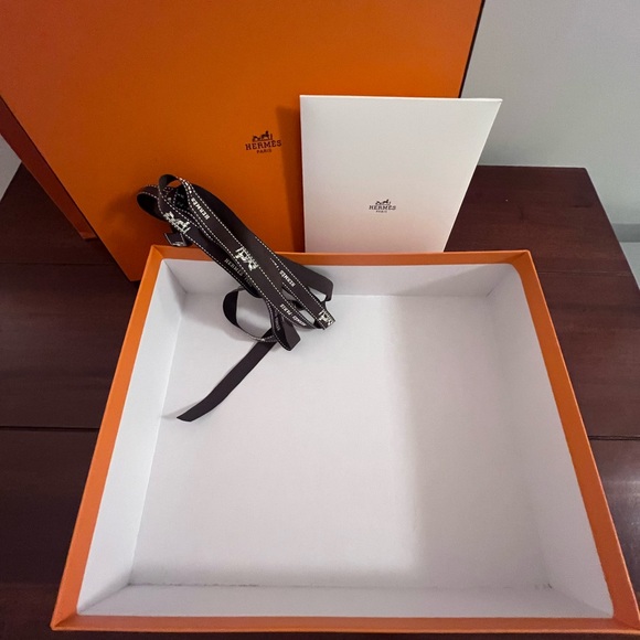 Hermes Authentic Shopping Bag and Box - EMPTY - Picture 3 of 4